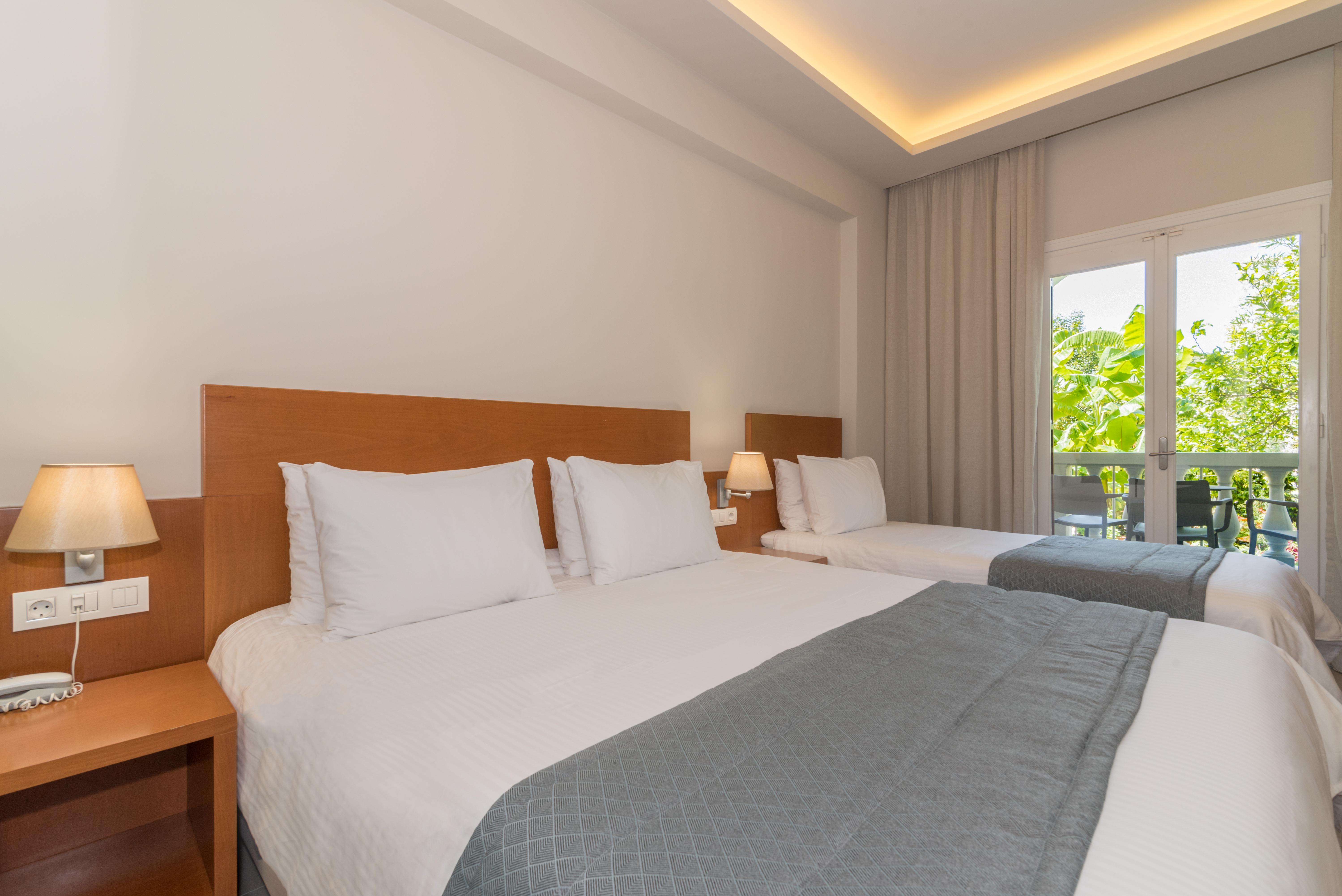 ארגאסי Hotel Palmyra מראה חיצוני תמונה
